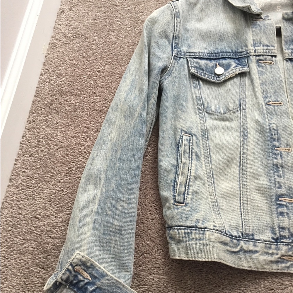 Gap Jean Jacket - image 3